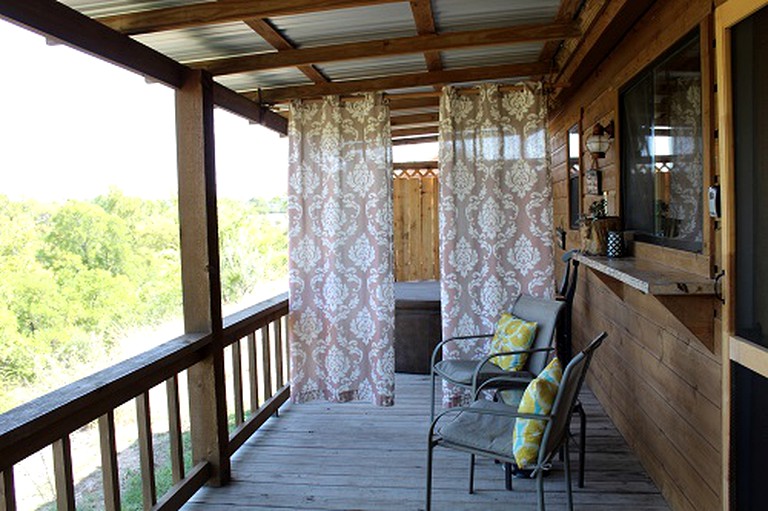 Cabins (Fredericksburg, Texas, United States)