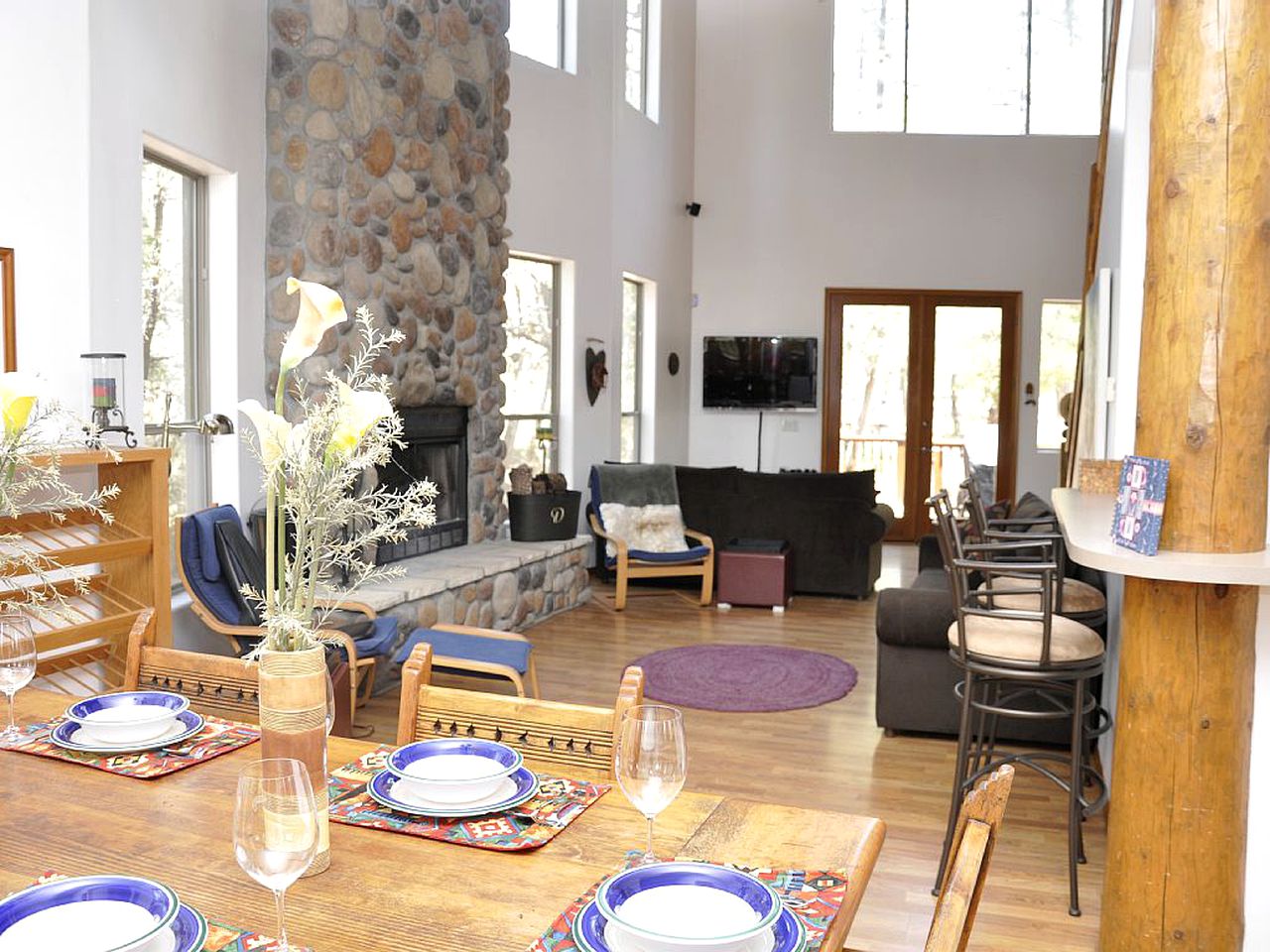 Spacious Woodland Log Cabin Rental with Mogollon Rim Views in Payson, Arizona