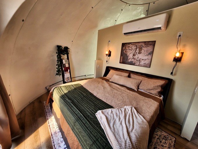 Domes (United States of America, Milledgeville, Georgia)