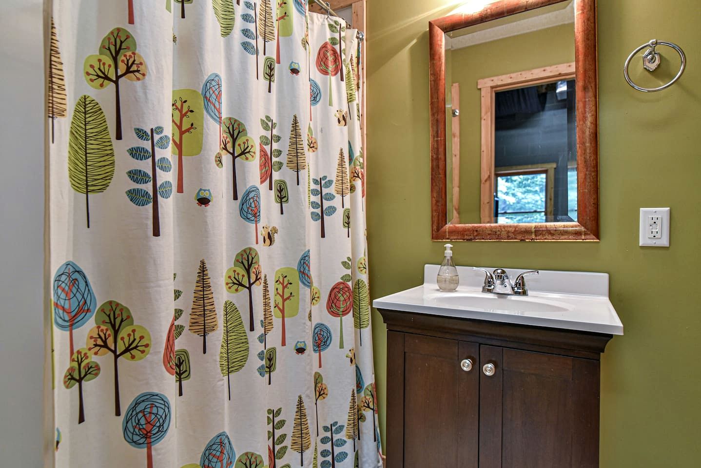 Stunning Mountain Cabin with Hot Tub and Game Room Near Asheville in Old Fort, NC