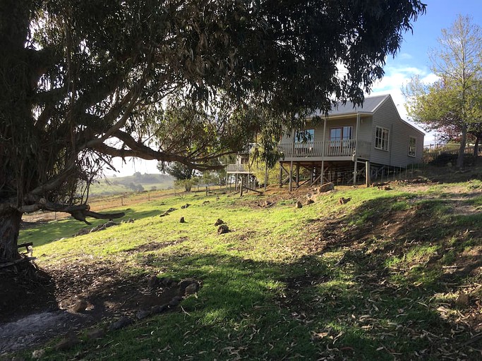 Cabins (Balingup, Western Australia, Australia)