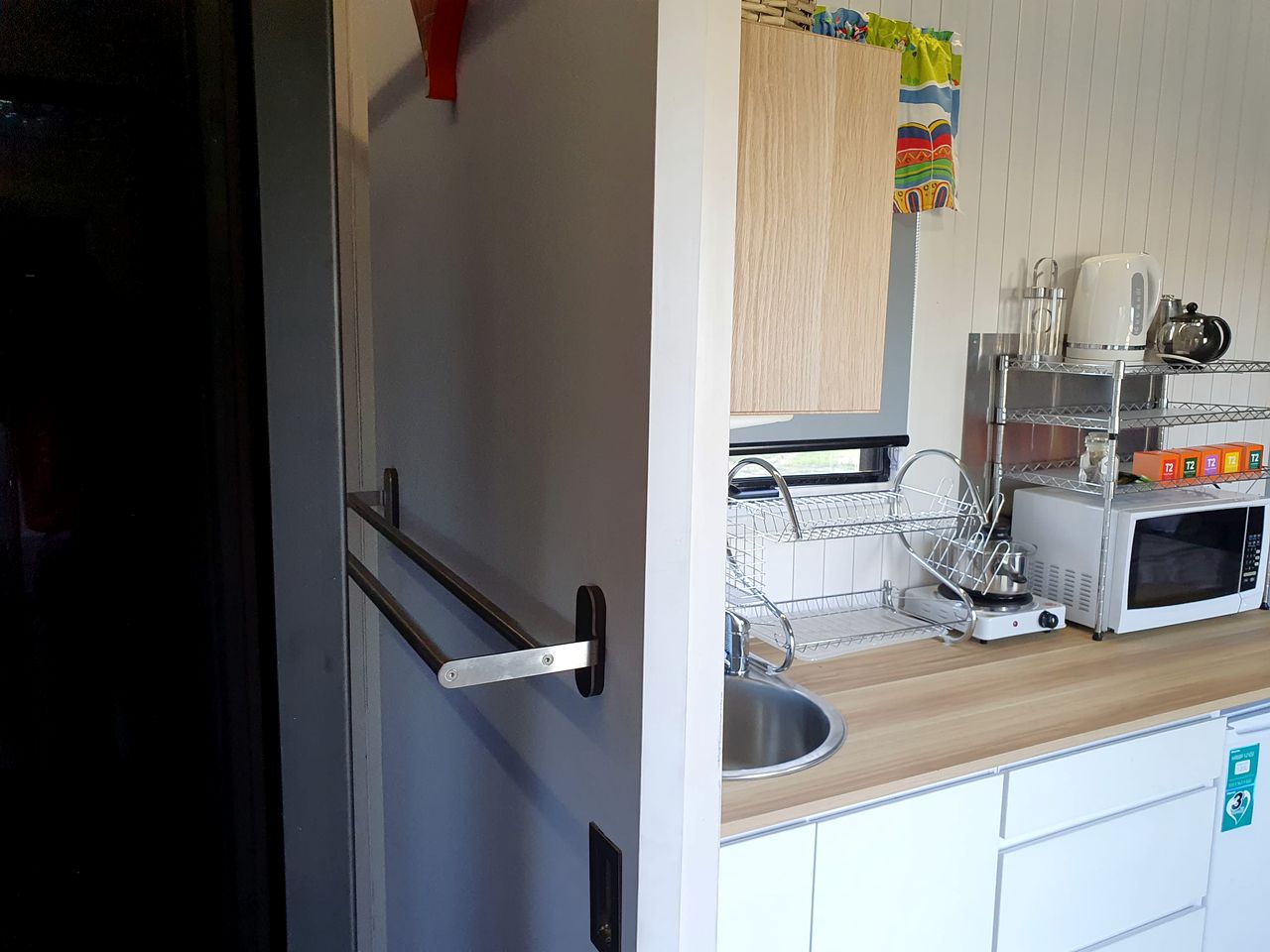 Charming Tiny Home on a Farm for a Romantic Getaway in NSW