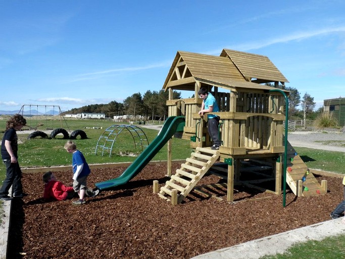 Tiny Houses (Tayinloan, Scotland, United Kingdom)