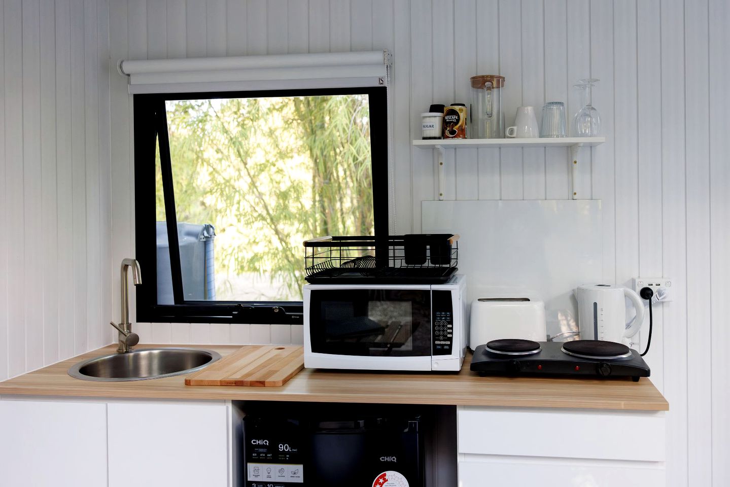 Secluded Tiny House Perfect for Water Activities and Family Time in Queensland, Australia