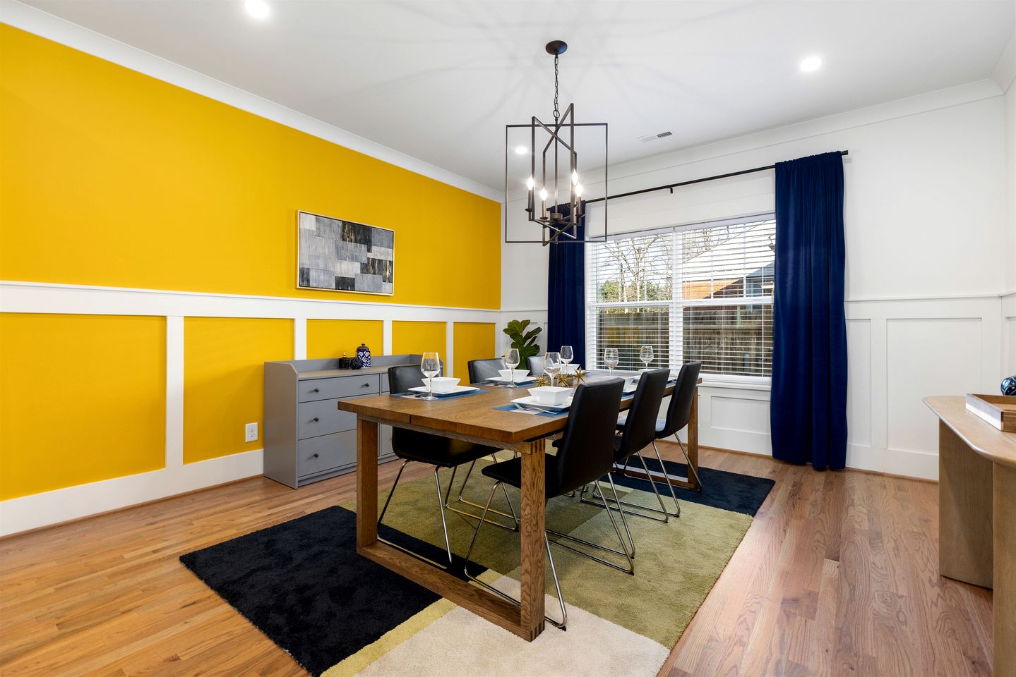 Luminous Urban Vacation Rental Haven near Catawba River in North Carolina
