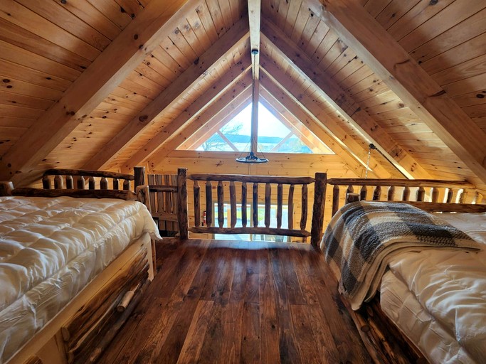 Cabins (United States of America, Franklin, Ohio)