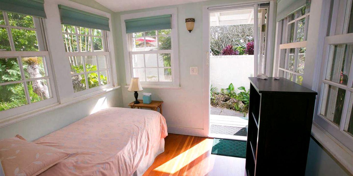 Charming Suite Rental with Complimentary Breakfast in Maui, Hawaii