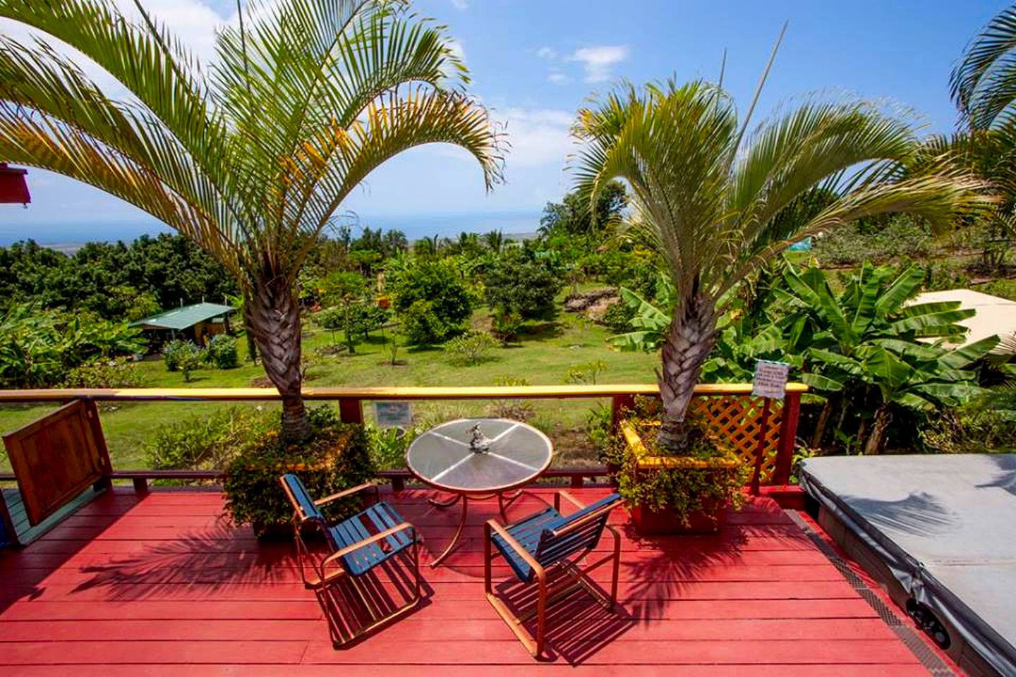 Romantic Suite Rental with a Fantastic Pool for a Getaway near Kailua-Kona in Hawaii