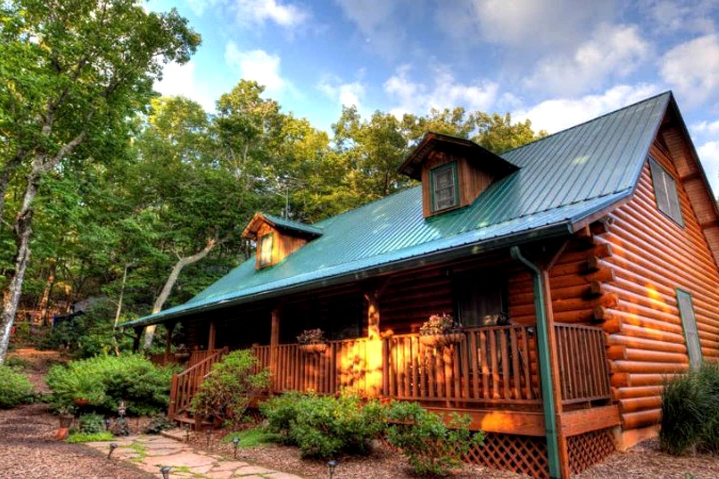 Spacious Suite for a Family Getaway in the Blue Ridge Mountains of Georgia