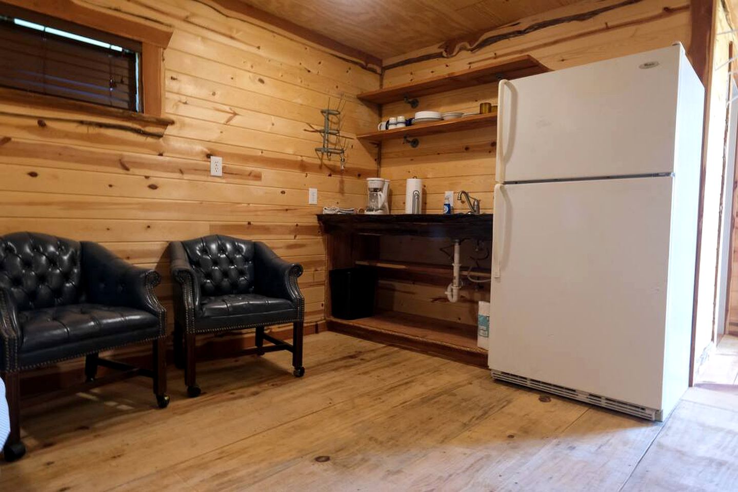 Mount Enterprise Retreat: Unique Barn Getaway, Pet-Friendly Escape in East Texas