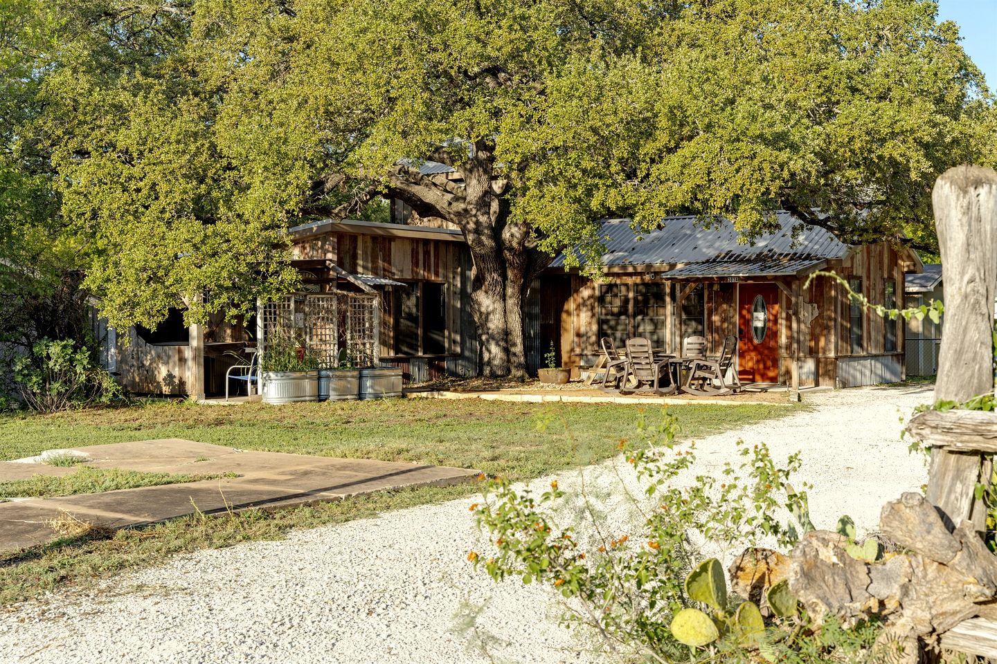 Chic, Renovated Barn with Hot Tub near the Heart of Fredericksburg Texas, Perfect for a Rustic Escape