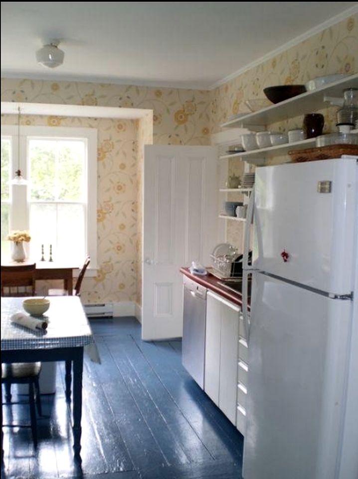 Charming and Authentic Seaside Cottage Rental near Acadia National Park, Maine