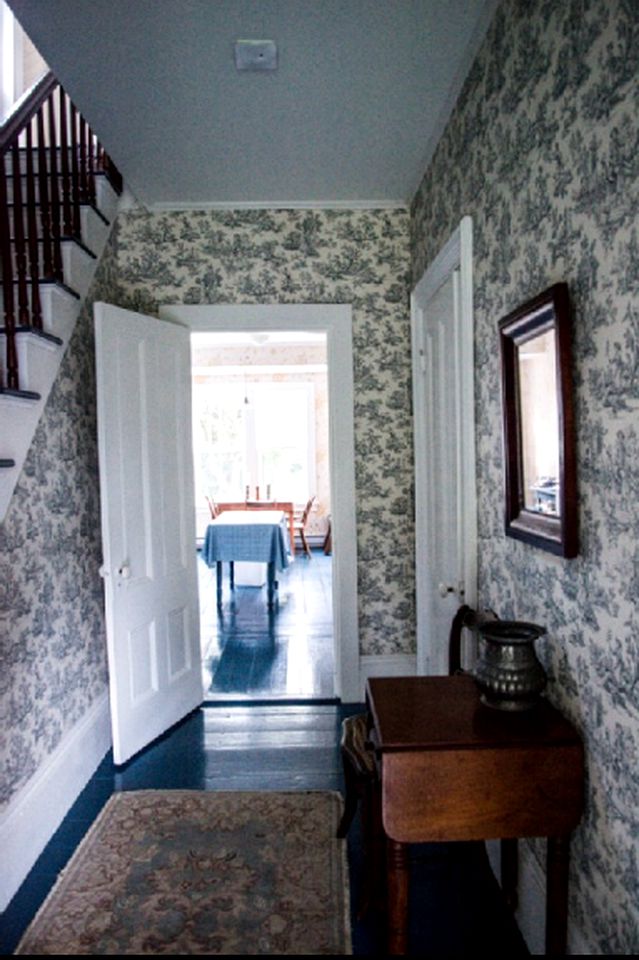 Charming and Authentic Seaside Cottage Rental near Acadia National Park, Maine