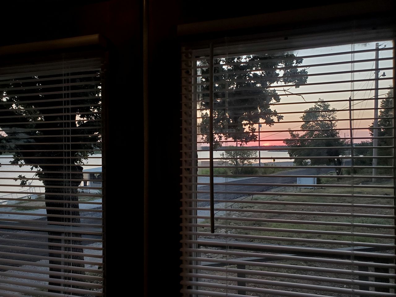 Charming Lakefront Cabin with Sandy Beach Access & Fire Pit Near Lake Cisco, TX