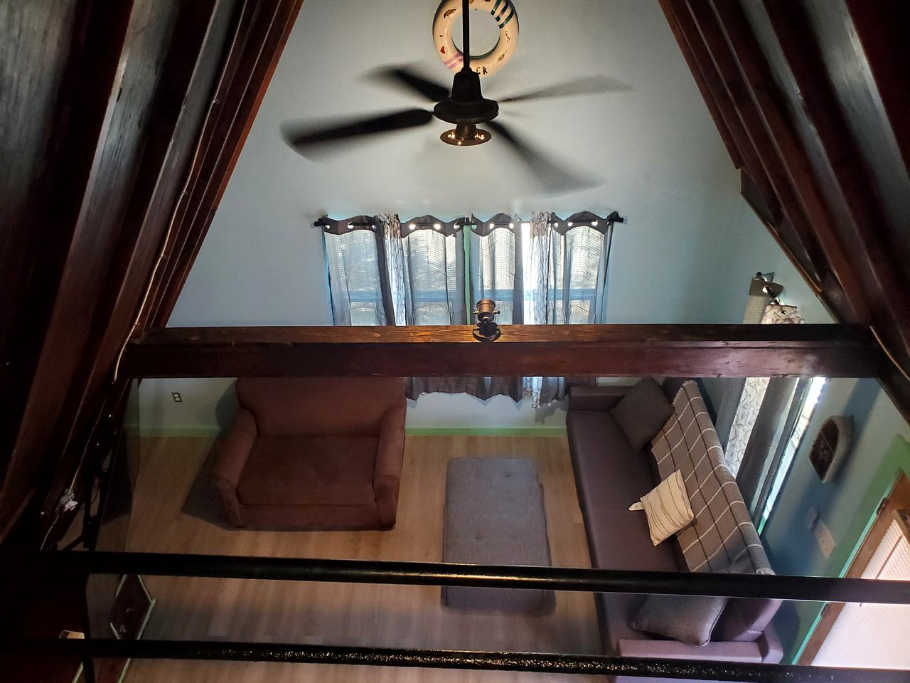 Charming Lakefront Cabin with Sandy Beach Access & Fire Pit Near Lake Cisco, TX