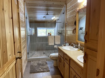 Amazing Spacious Barn near Yellowstone National Park, Idaho photo 2