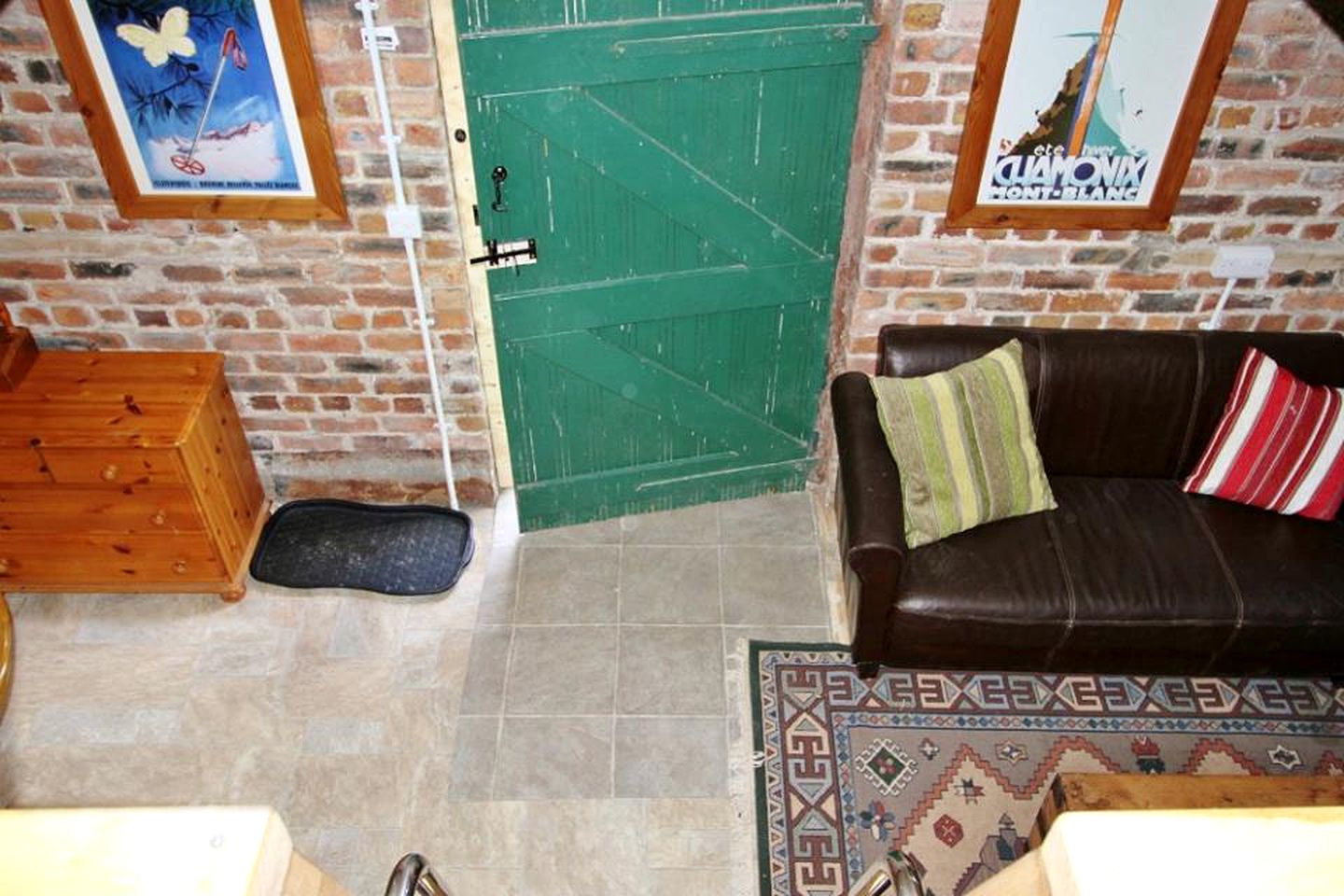 Cozy Glamping Rental Ideal for a Group Getaway in North Shropshire, England
