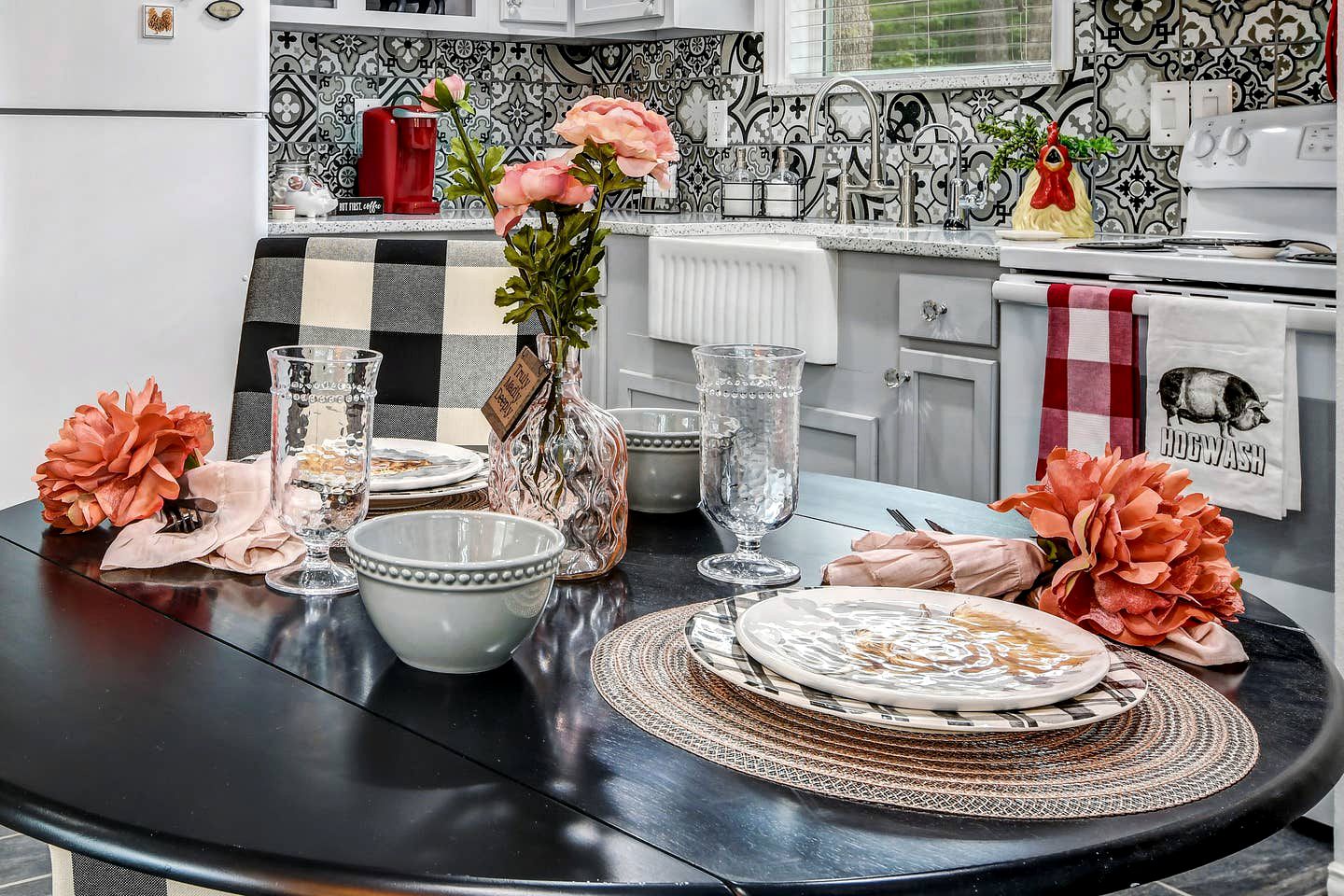 Stylish Wills Point Cottage near Dallas Ideal for Romantic Getaways in Texas