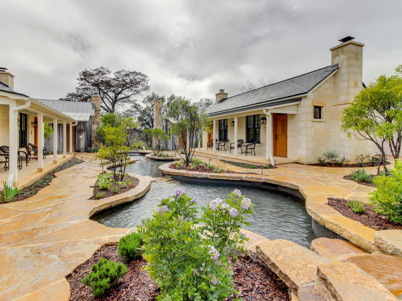 Cottage Rental on Barons Creek in Fredericksburg, Texas
