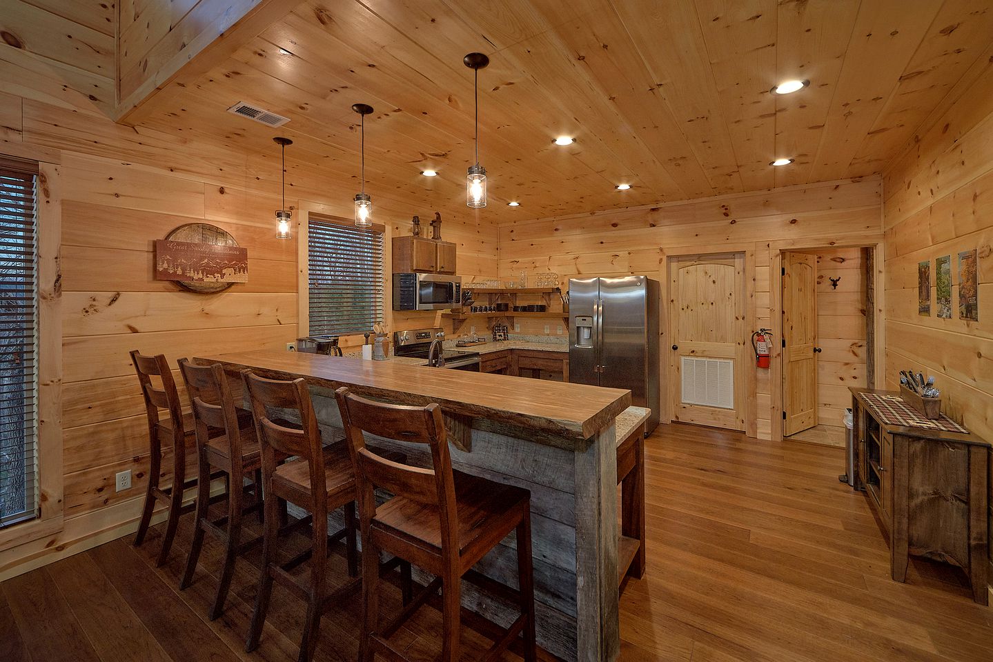 Gatlinburg Glamping Lodge for an Outdoor Adventure near the Great Smoky Mountain National Park