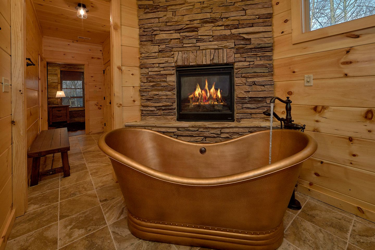 Gatlinburg Glamping Lodge for an Outdoor Adventure near the Great Smoky Mountain National Park