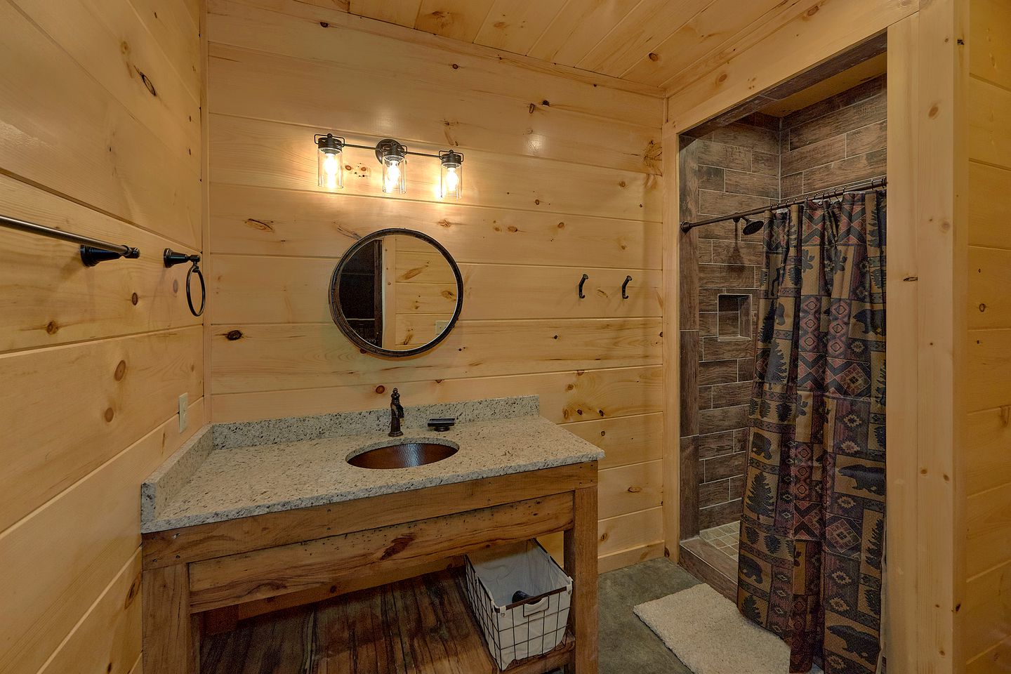 Gatlinburg Glamping Lodge for an Outdoor Adventure near the Great Smoky Mountain National Park