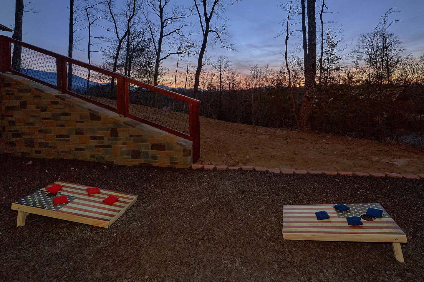 Gatlinburg Glamping Lodge for an Outdoor Adventure near the Great Smoky Mountain National Park