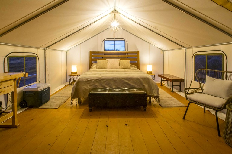 Spacious safari tent for two with double bed and electricity near Grand Staircase-Escalante in Utah.