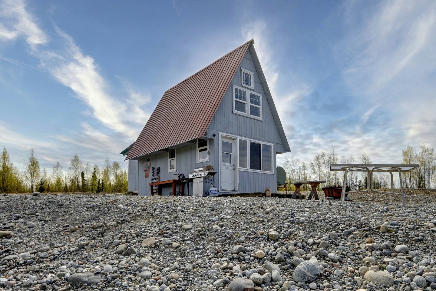 Family Adventure Cabin With Lake View, Barn Animals, Kayak Rentals and Trails in Houston, Alaska