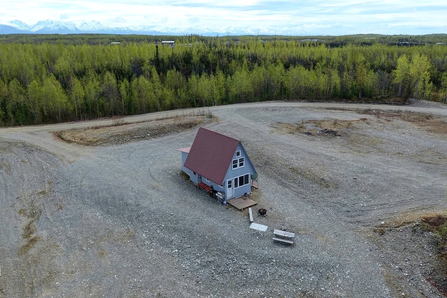 Family Adventure Cabin With Lake View, Barn Animals, Kayak Rentals and Trails in Houston, Alaska