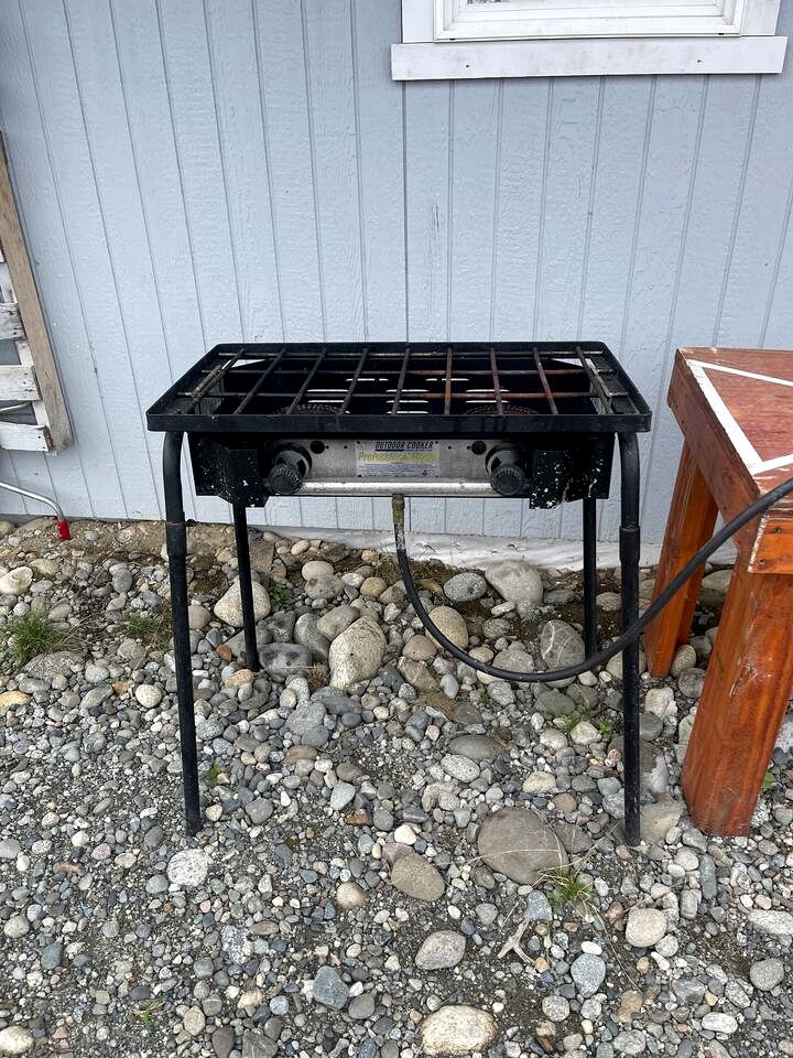 Family Adventure Cabin With Lake View, Barn Animals, Kayak Rentals and Trails in Houston, Alaska