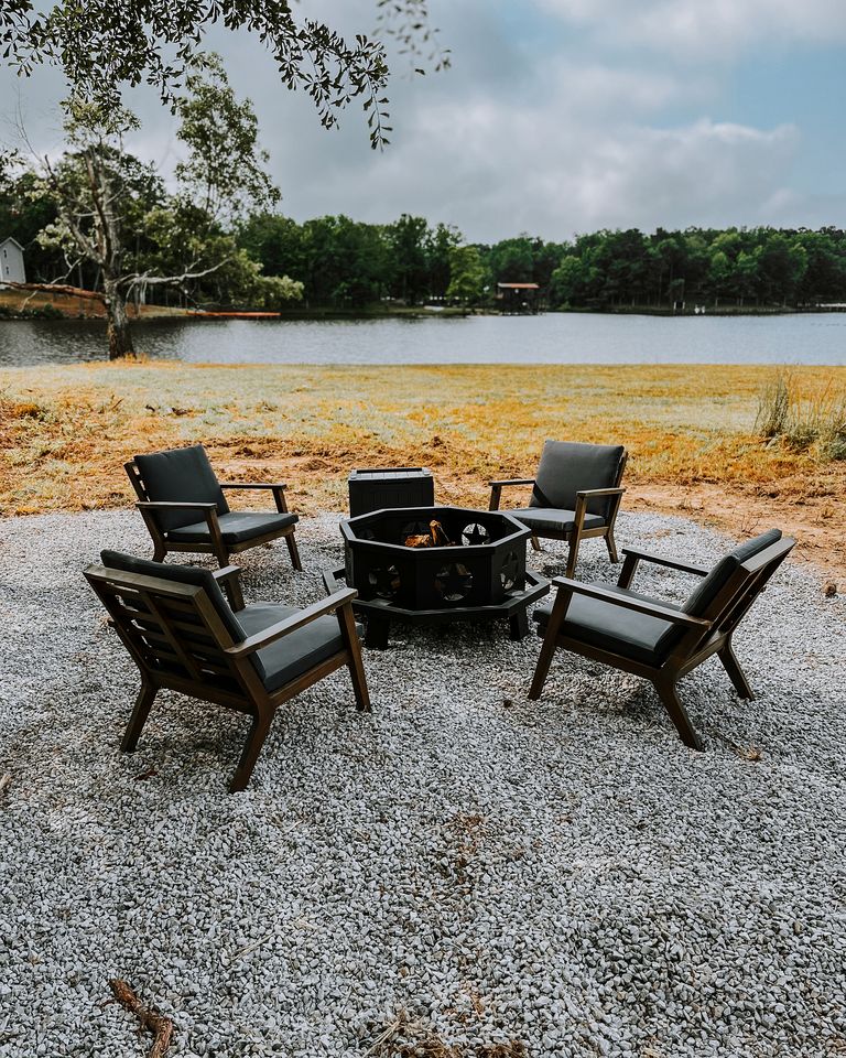 Cozy Lakeside Dome with Hot Tub in Cedar Bluff, Alabama