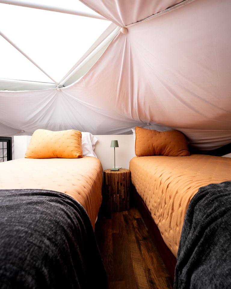 Cozy Lakeside Dome with Hot Tub in Cedar Bluff, Alabama