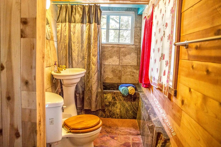 The Wonderland Cottage | Cottages (Topanga, California, United States of America)