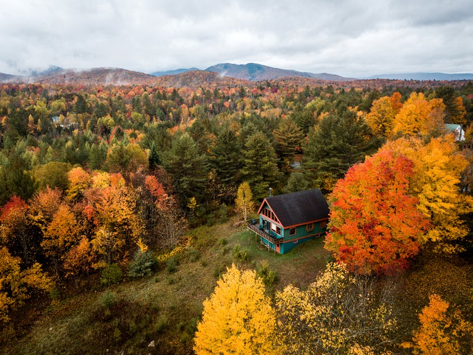 Cabins (Indian Lake, New York, United States)