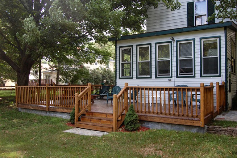 Cottages (Lake Luzerne, New York, United States)