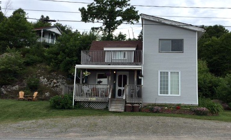 Cottages (Bayswater, New Brunswick, Canada)