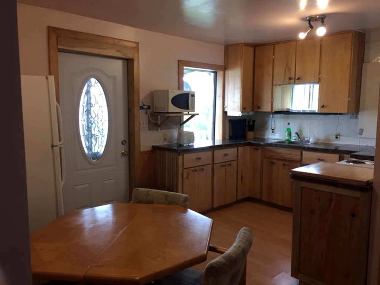 Charming Cottage Rental Overlooking the River near Saint John, New Brunswick