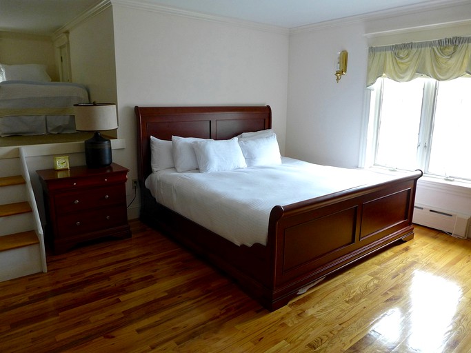 Nature Lodges (Fly Creek, New York, United States)