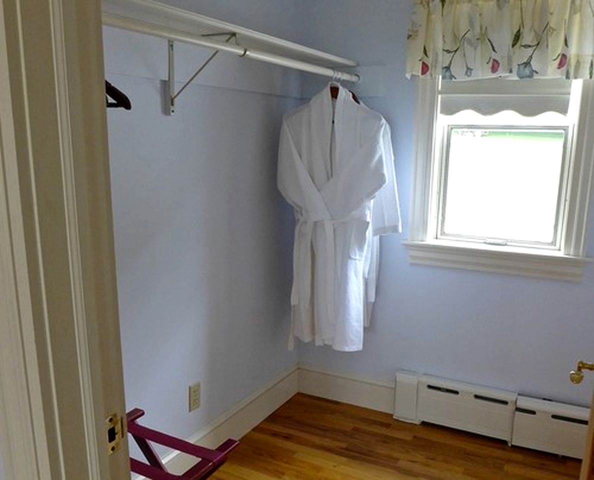 Spacious Family Suite on Upscale Ranch with Stables near Cooperstown, New York