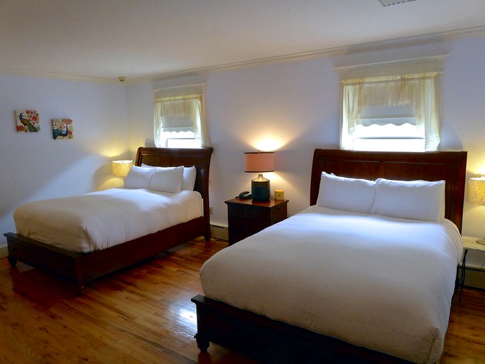 Nature Lodges (Fly Creek, New York, United States)