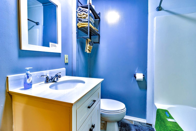 Cozy Creekside Cabin Rental near Cherokee, North Carolina | Cabins (Cherokee, North Carolina, United States of America)