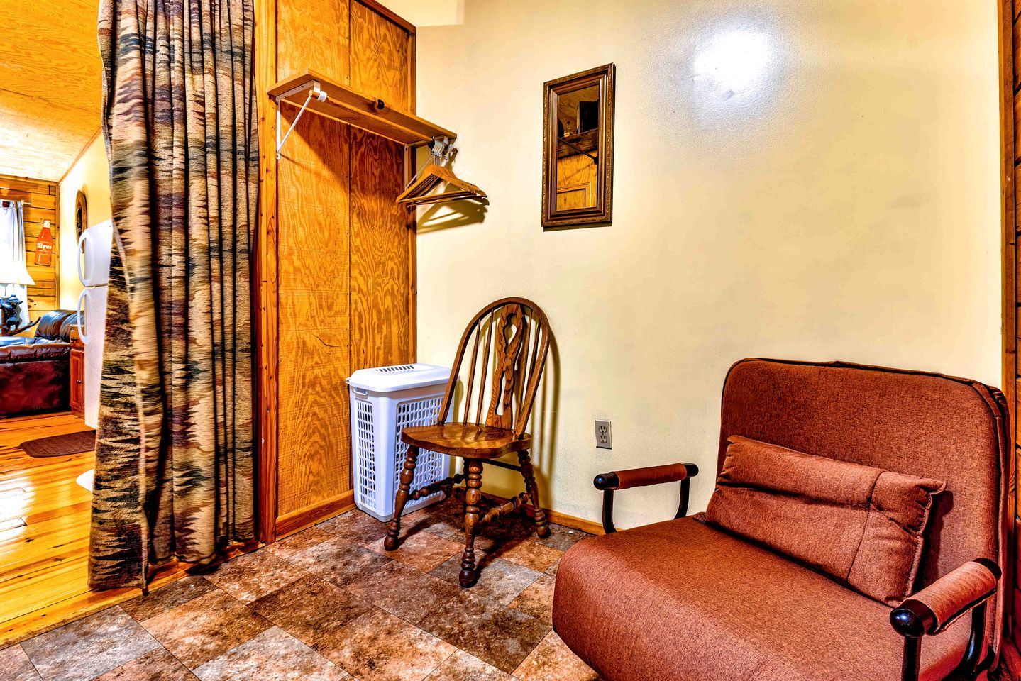 Cozy Creekside Cabin Rental near Cherokee, North Carolina