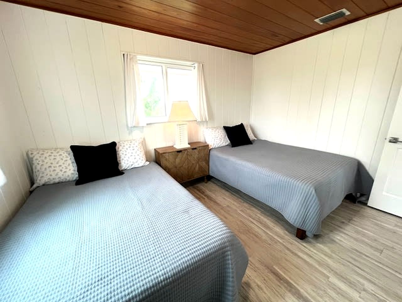 Cozy Cottage Overlooking the Beach and Gulf of Mexico for a Relaxing Getaway on Little Gasparilla Island, Florida