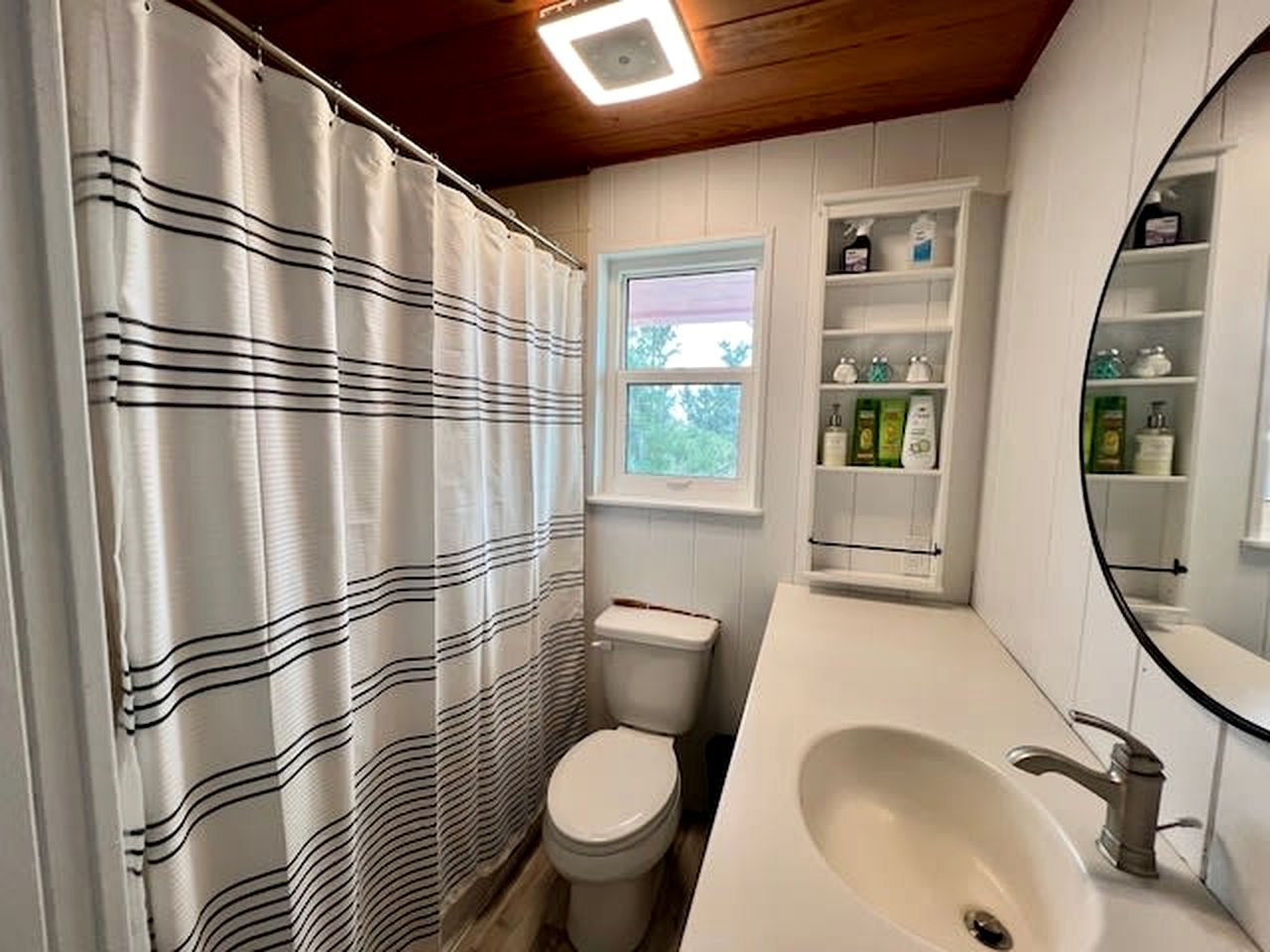 Cozy Cottage Overlooking the Beach and Gulf of Mexico for a Relaxing Getaway on Little Gasparilla Island, Florida