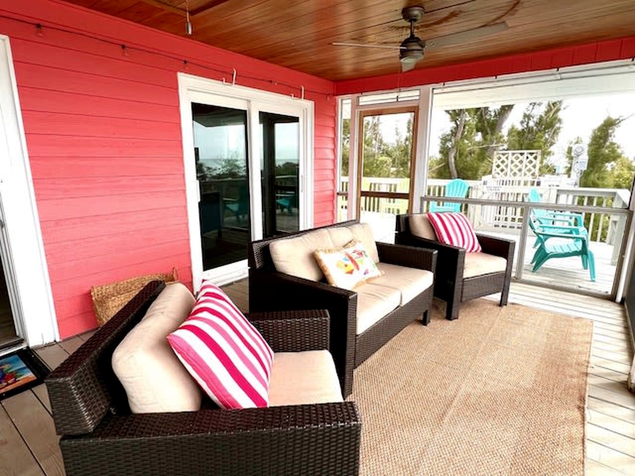 Cozy Cottage Overlooking the Beach and Gulf of Mexico for a Relaxing Getaway on Little Gasparilla Island, Florida