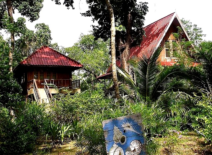 Cabins (Surat Thani, Southern Thailand, Thailand)