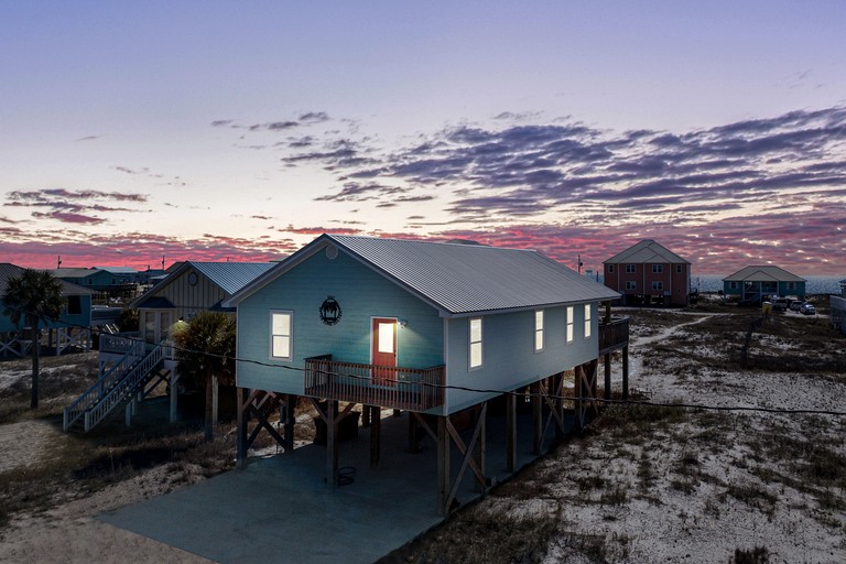 Beach Front Cottage with Private Heated Pool in Alabama