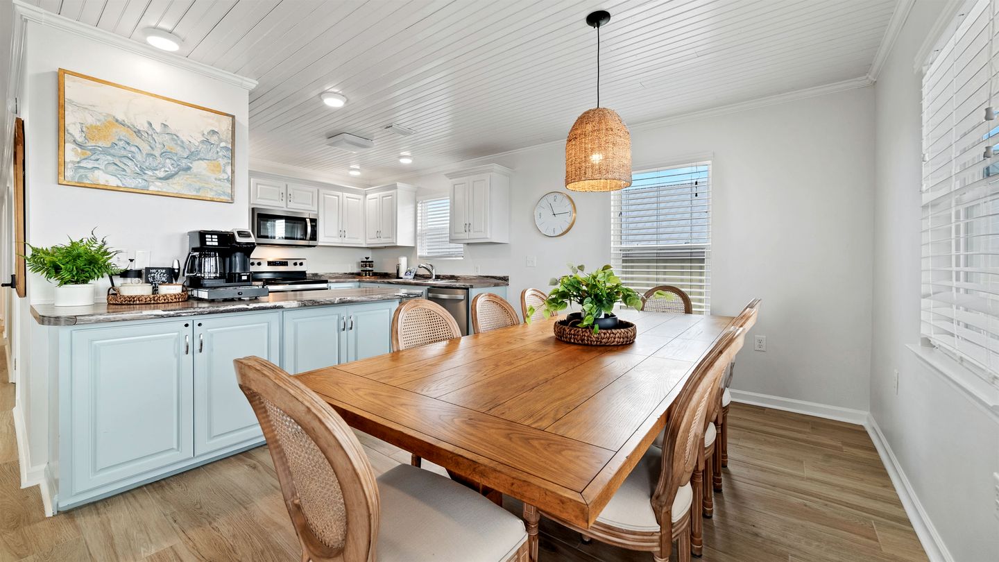 Beach Front Cottage with Private Heated Pool in Alabama