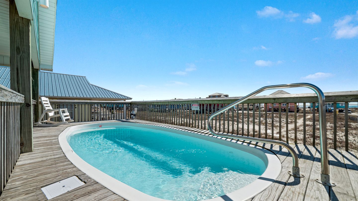 Beach Front Cottage with Private Heated Pool in Alabama